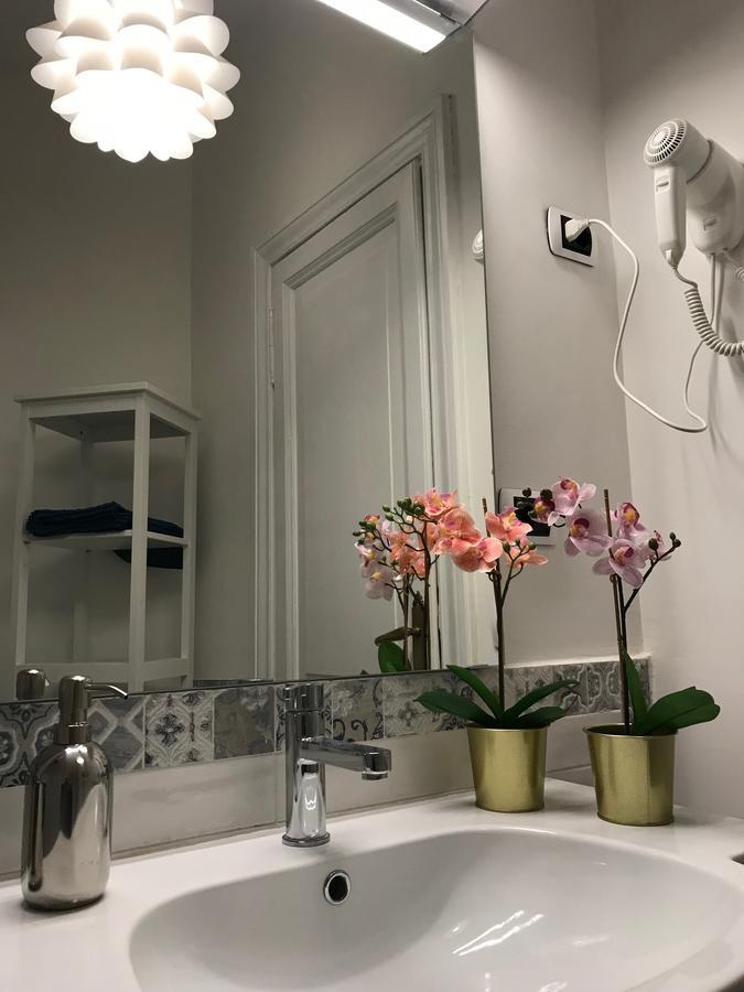 The Flower Market Apartment Рим Екстериор снимка