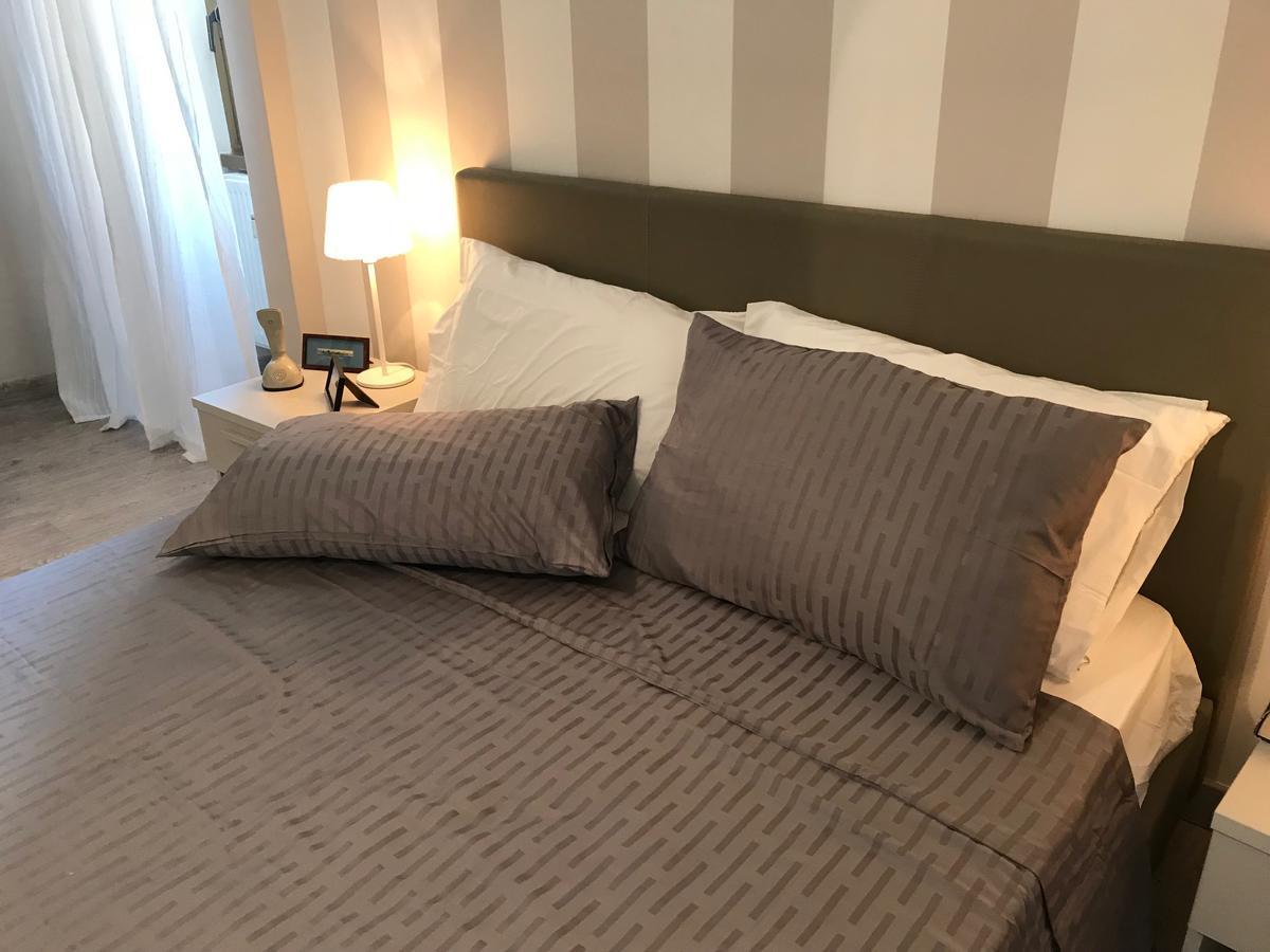 The Flower Market Apartment Рим Екстериор снимка