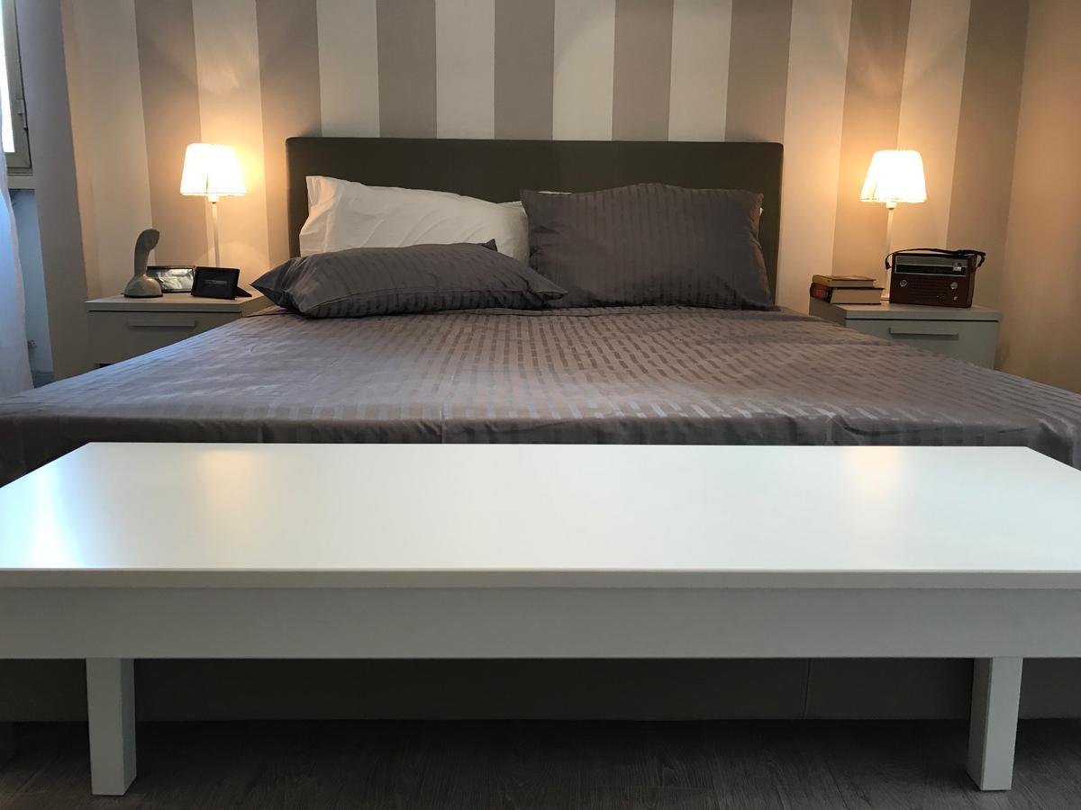 The Flower Market Apartment Рим Екстериор снимка