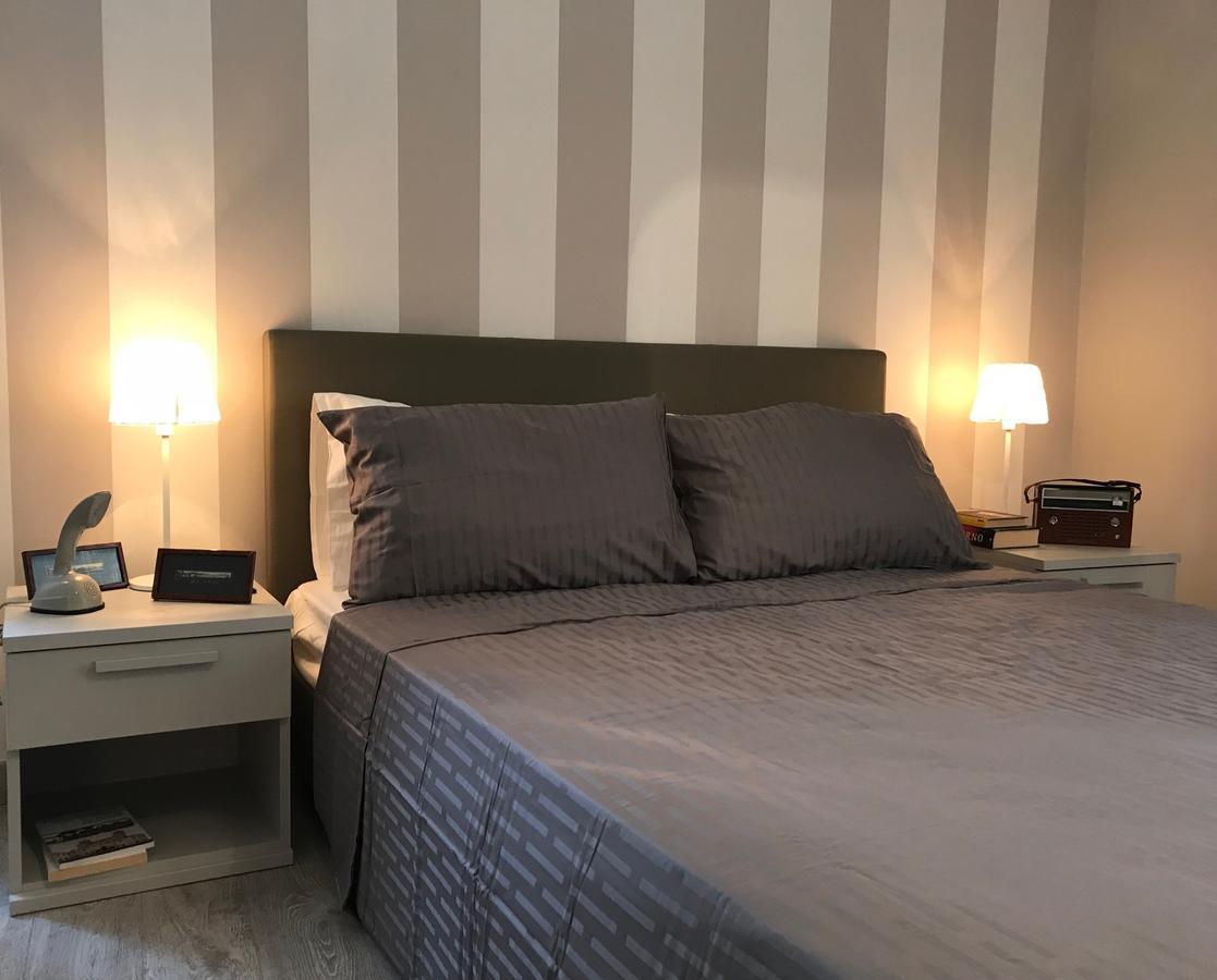 The Flower Market Apartment Рим Екстериор снимка